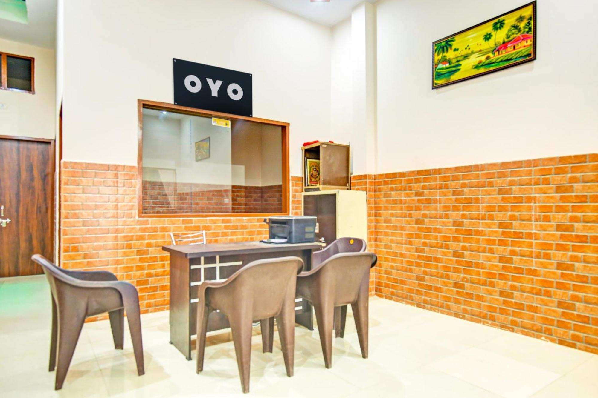 Super Hotel O Sirsa Hotel & Guest House Bagian luar foto