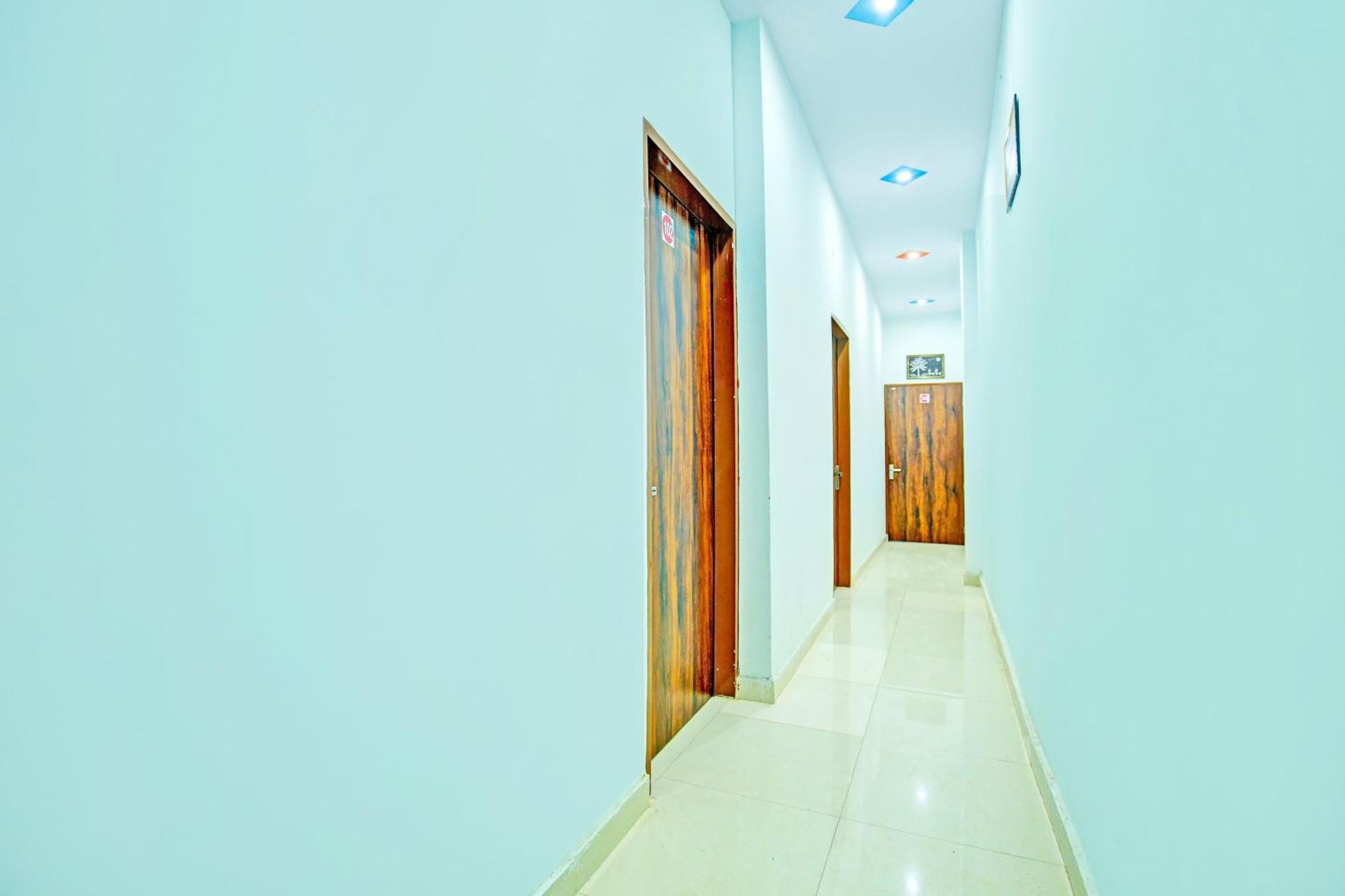 Super Hotel O Sirsa Hotel & Guest House Bagian luar foto